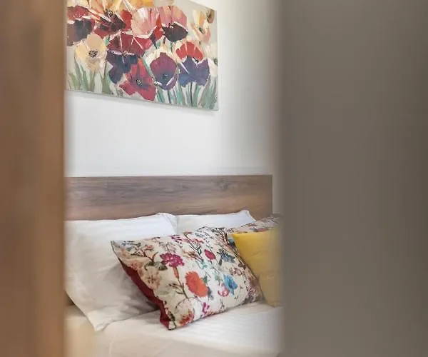 Anamarija Apartman *