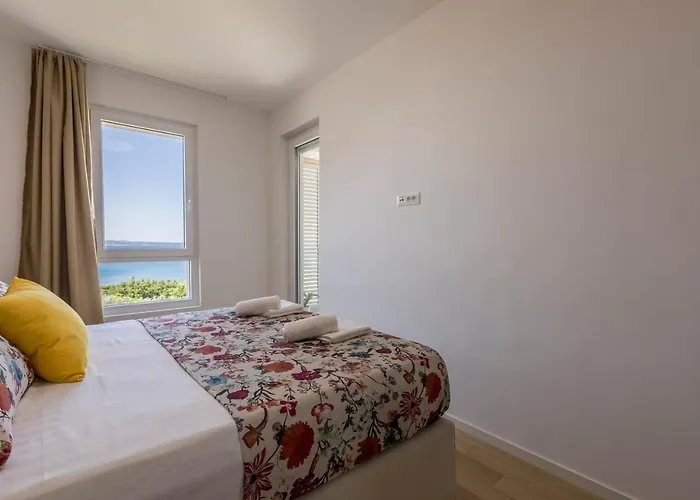 Anamarija سبليت