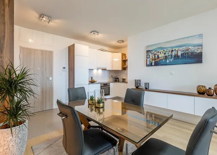 Anamarija * سبليت